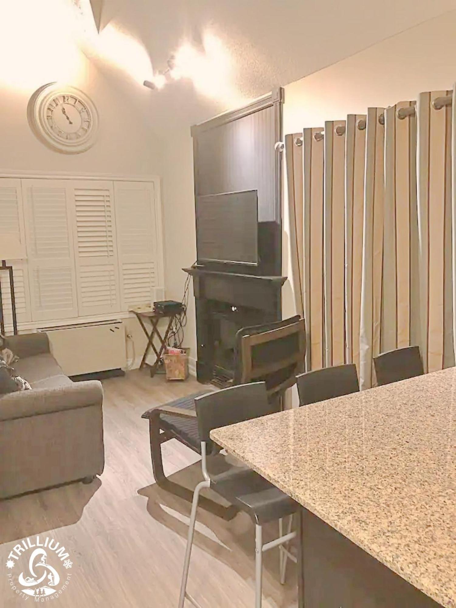 Blue Mountain, Collingwood - Loft Condo, Sleeps 4 Blue Mountains Zewnętrze zdjęcie